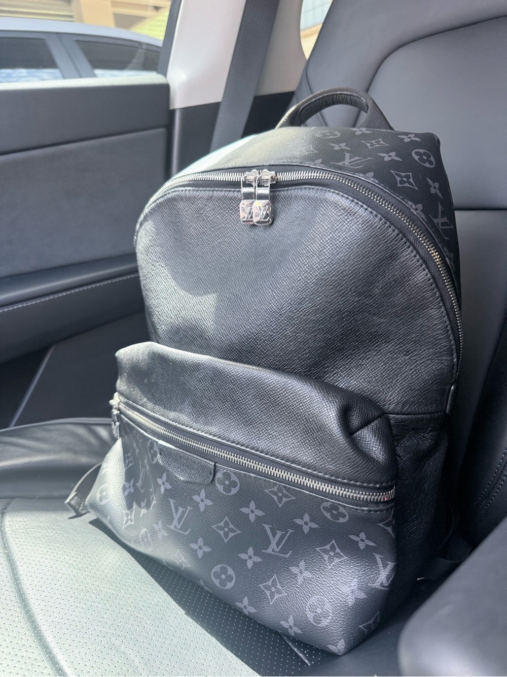 AUTHENTICITY FROM POSHMARK.
Louis Vuitton Black Monogram Eclipse Canvas Backpack